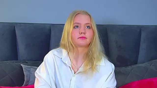 EmilyEvanse online show from December 1, 6:39 am