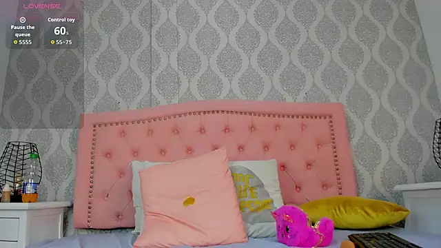 emma scott 7 online show from March 29, 11:31 am