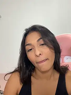 Laurapocahontas online show from November 27, 12:24 am