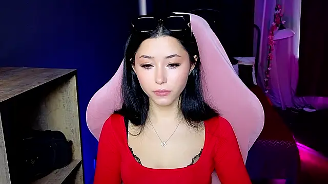 RedMidnight online show from March 23, 5:46 am