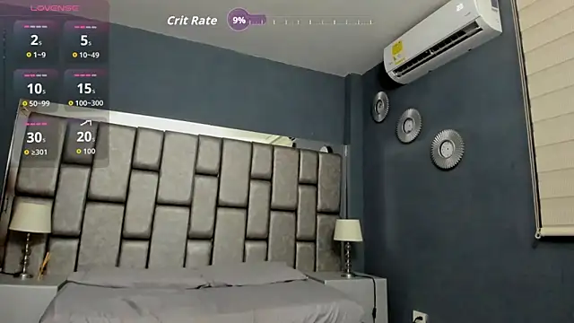 IsaSantoDomingo online show from December 20, 10:25 pm