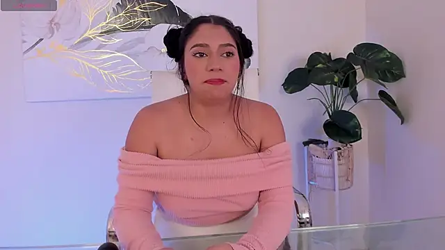 luna cute   online show from February 26, 8:30 pm