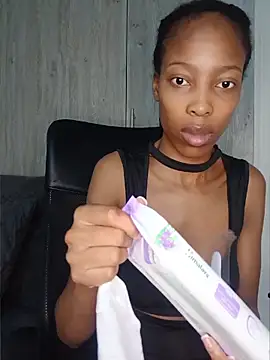 MsParisSmith online show from April 15, 10:10 pm