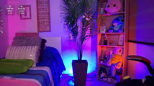 dakotaa 01 online show from April 8, 4:09 pm