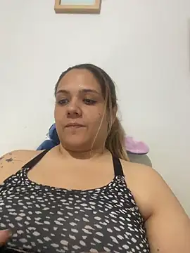 LoreinnFox online show from April 9, 4:48 am