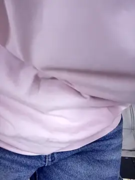 Taylor  Swiftt online show from February 3, 9:07 pm