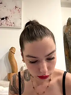 Sugarbellax online show from December 15, 5:51 pm