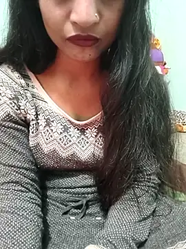 Zoyaa-Zubair online show from January 15, 8:04 pm