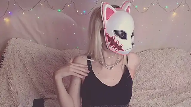 EriRose online show from December 21, 11:19 pm