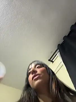 Mia fiire online show from January 16, 3:46 am