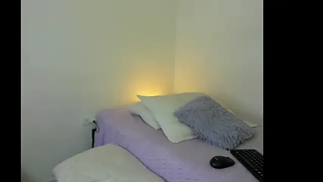 violetaebony online show from December 20, 1:48 pm