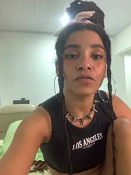 Lillith Bloom online show from April 4, 9:35 pm