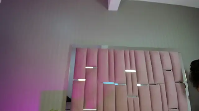 Pameevans online show from December 2, 4:25 am