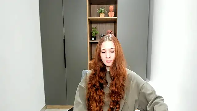 ElizaHunkins online show from November 30, 8:29 am