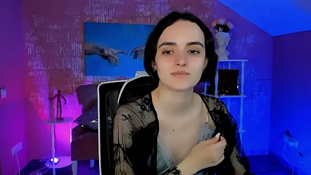 KateWillows online show from March 16, 5:44 am