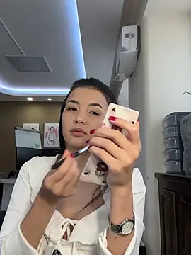 cordeliawow online show from February 21, 6:36 am