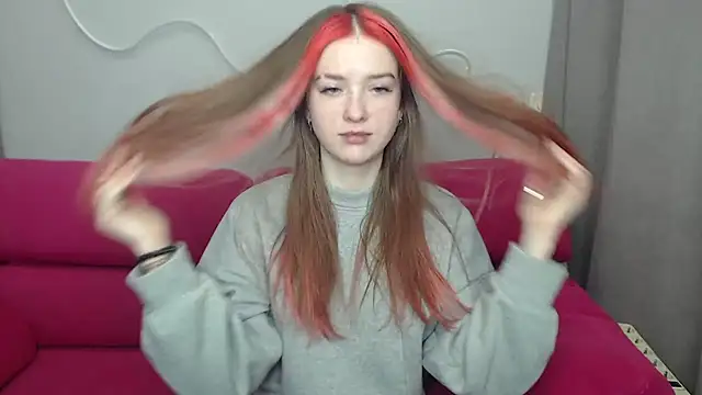 CassieLiam online show from December 1, 10:30 am