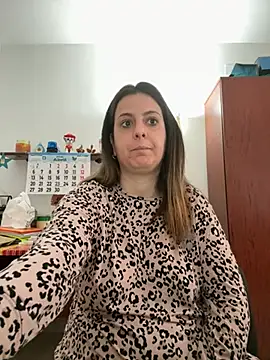 Sareyxon online show from April 12, 8:17 am