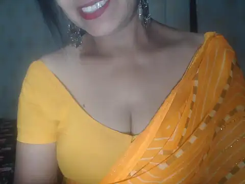 Hotronita123 online show from February 5, 11:46 am