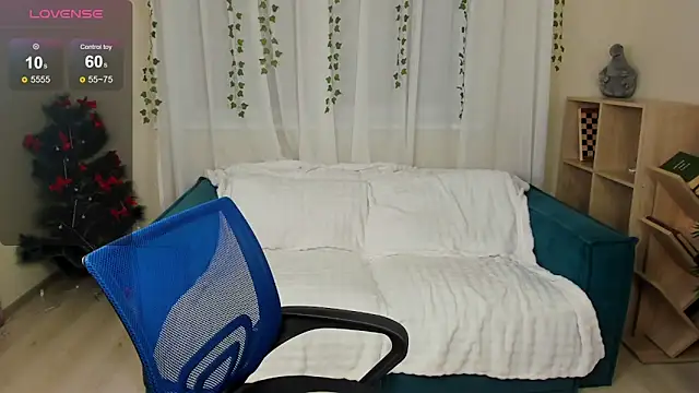 MonikaPinch  online show from January 6, 4:05 am