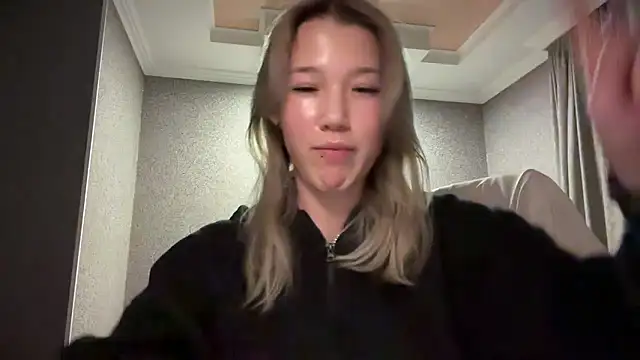 lilXdomii online show from January 10, 11:31 pm