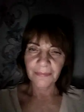 MichelleLove48 online show from December 14, 7:52 pm