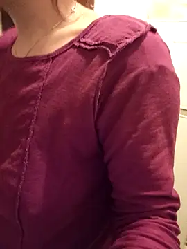 gatitachula93 online show from February 4, 8:01 pm