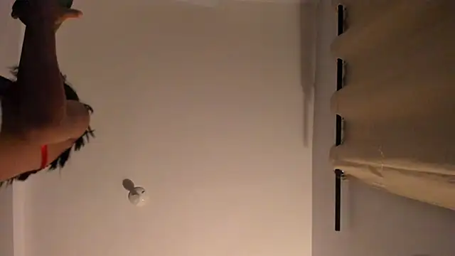 Samantha luv  online show from April 11, 7:45 am