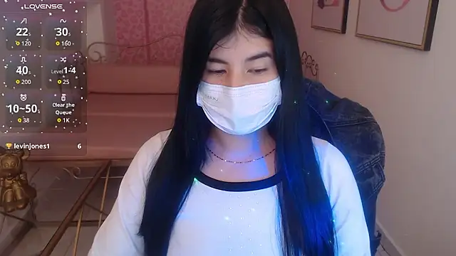 Nina harpper  online show from February 5, 1:36 pm