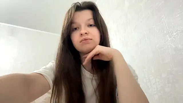 EllieBerrie online show from December 17, 5:28 pm