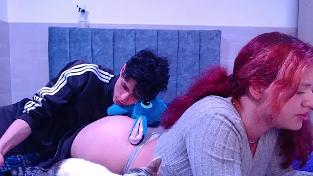 hottie couplee online show from January 8, 12:47 am