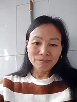 Lili-123k online show from February 8, 4:49 am