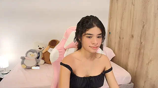 phia carter online show from February 18, 2:21 am