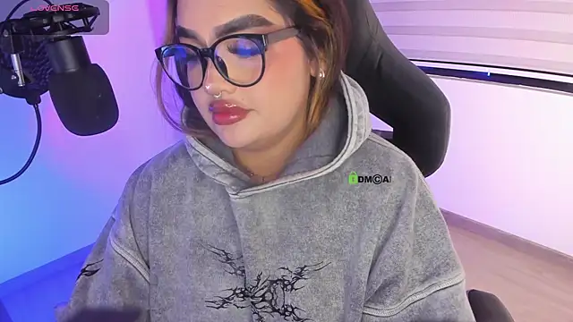 asheryn online show from April 11, 2:06 am