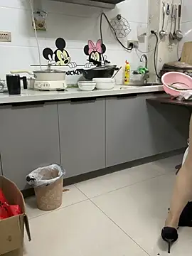 luckybaby666999 online show from July 6, 9:14 am