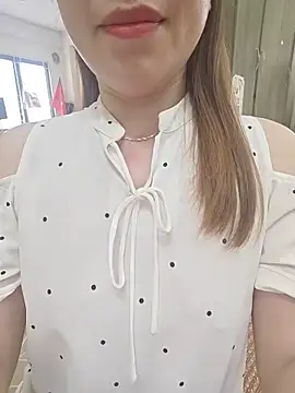 Baby-Linh online show from May 31, 1:44 am