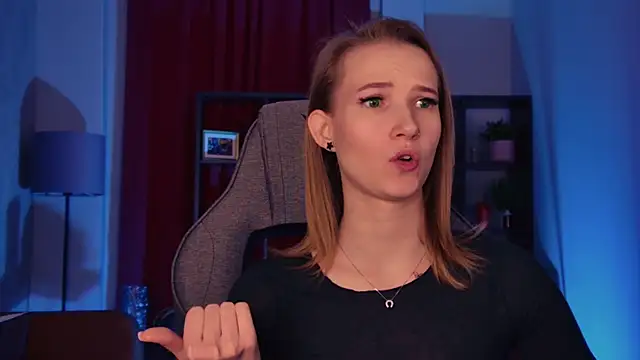 Megan Rodgers online show from April 21, 8:38 pm
