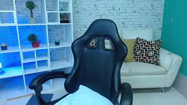 liss  greys online show from February 28, 7:57 pm