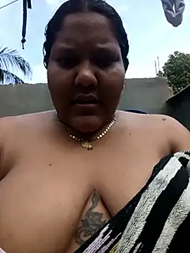 VaneandRossy online show from February 13, 1:02 pm