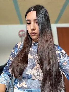 Alix Rousses21 online show from April 22, 3:31 pm