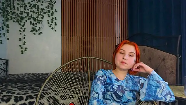 RavenOpaline online show from March 2, 7:15 am