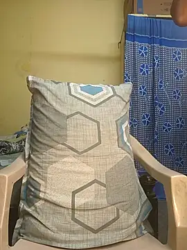 Preeti345 online show from March 6, 9:48 am