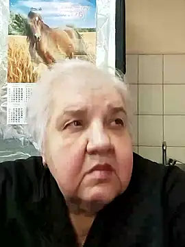 HapinessLovee online show from January 10, 12:43 pm