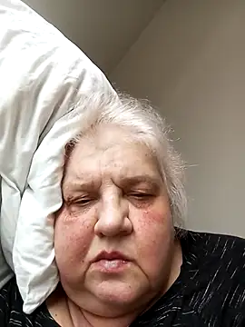 HapinessLovee online show from March 30, 1:11 pm