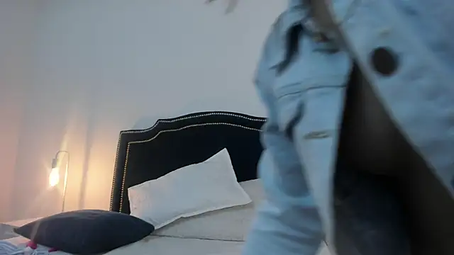 SofiaGomezA online show from December 17, 5:50 pm