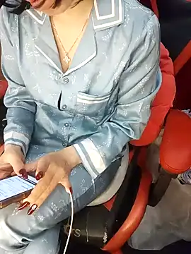 Alone nothing online show from March 7, 1:23 am