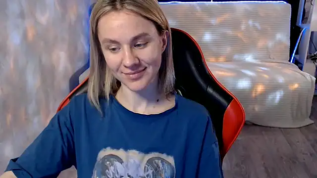 MiaBun1 online show from April 10, 6:30 am