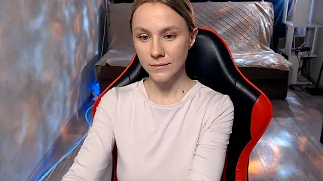 MiaBun1 online show from March 11, 5:11 am