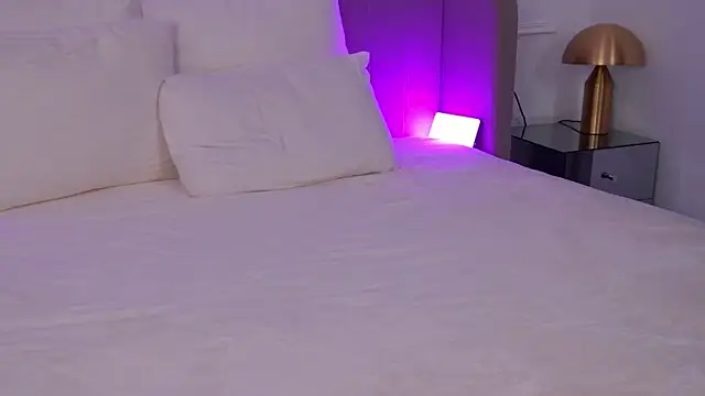 AnnaRow online show from February 24, 7:18 am