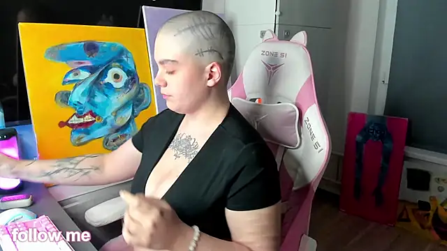 enigmastella online show from January 6, 5:38 pm